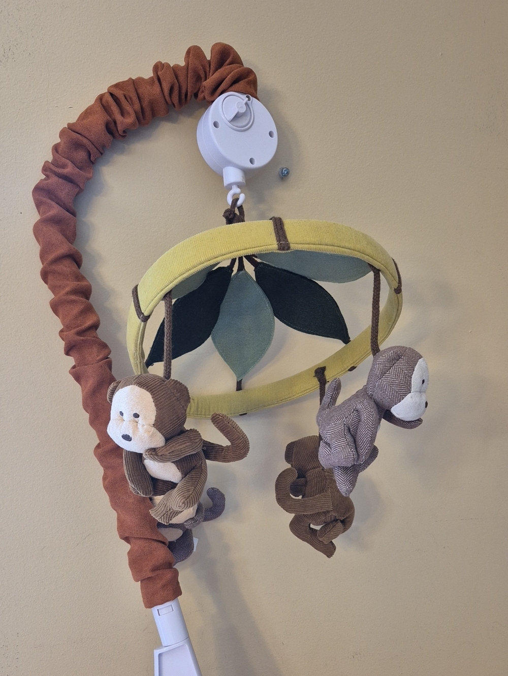 Plush Jungle / Monkey Musical Nursery Crib Mobile